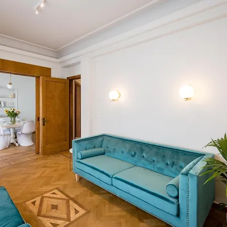Appartement Centre Neoclassical - Spolia Architecture